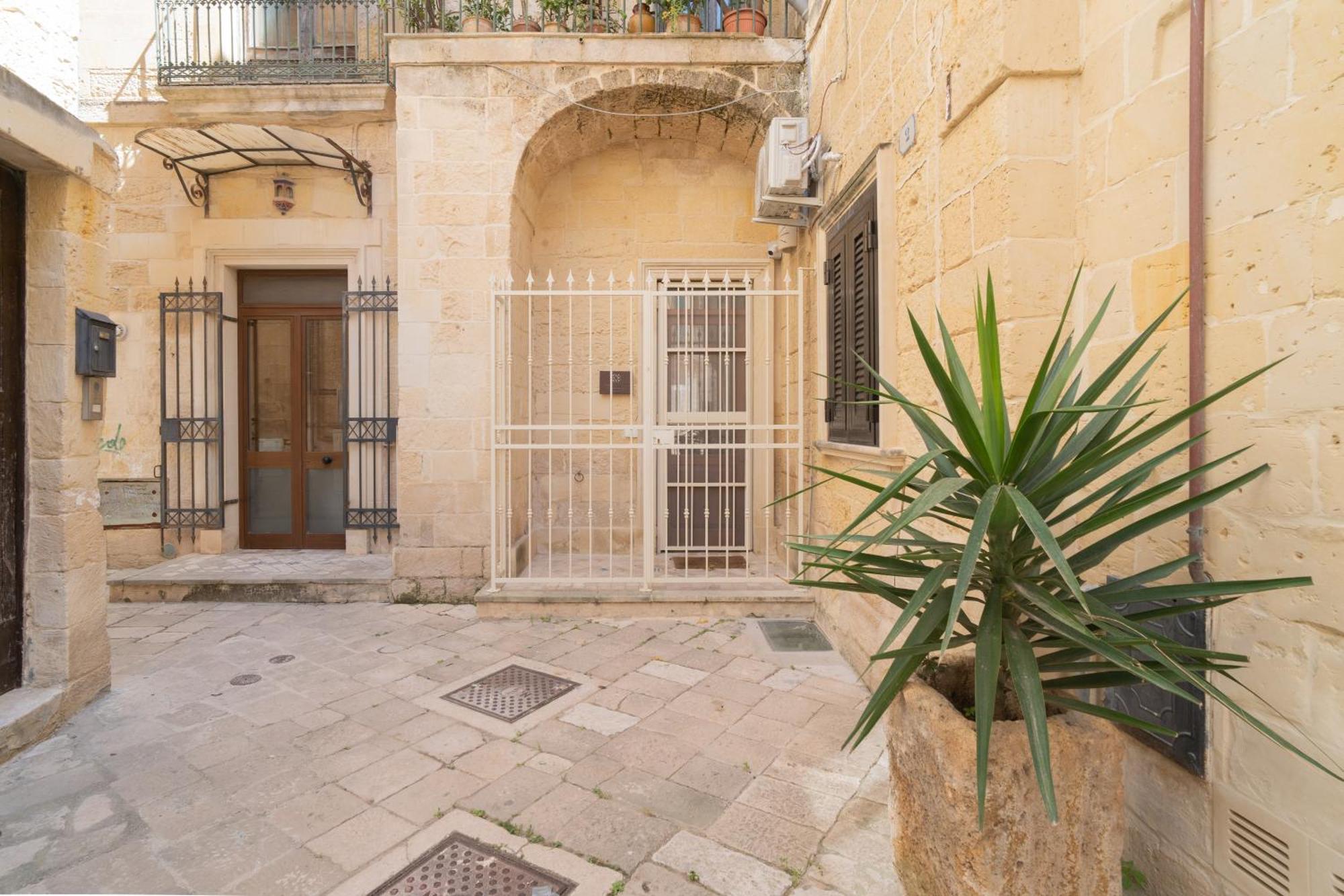 Dimora Barocca Apartment Irene Lecce Luaran gambar